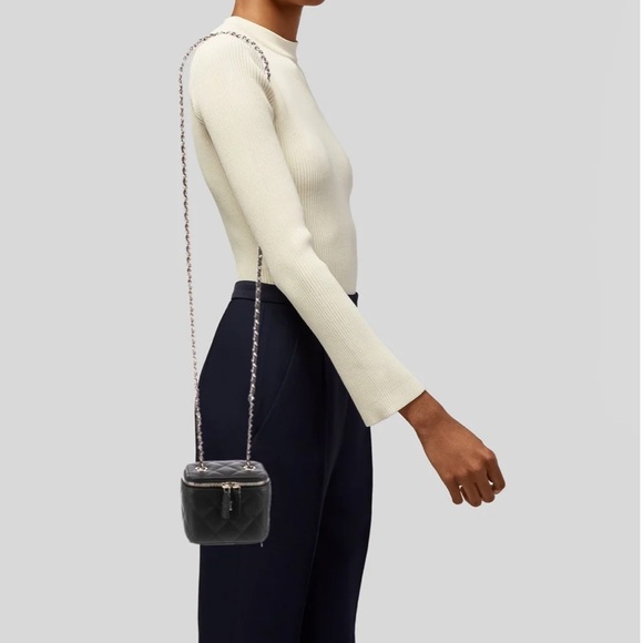 Chanel Caviar Square Mini Vanity Case with Chain - Picture 15 of 15